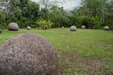 Finca 6 site #spheres #stone #world #heritage #ballenatales #costaballenalovers 3