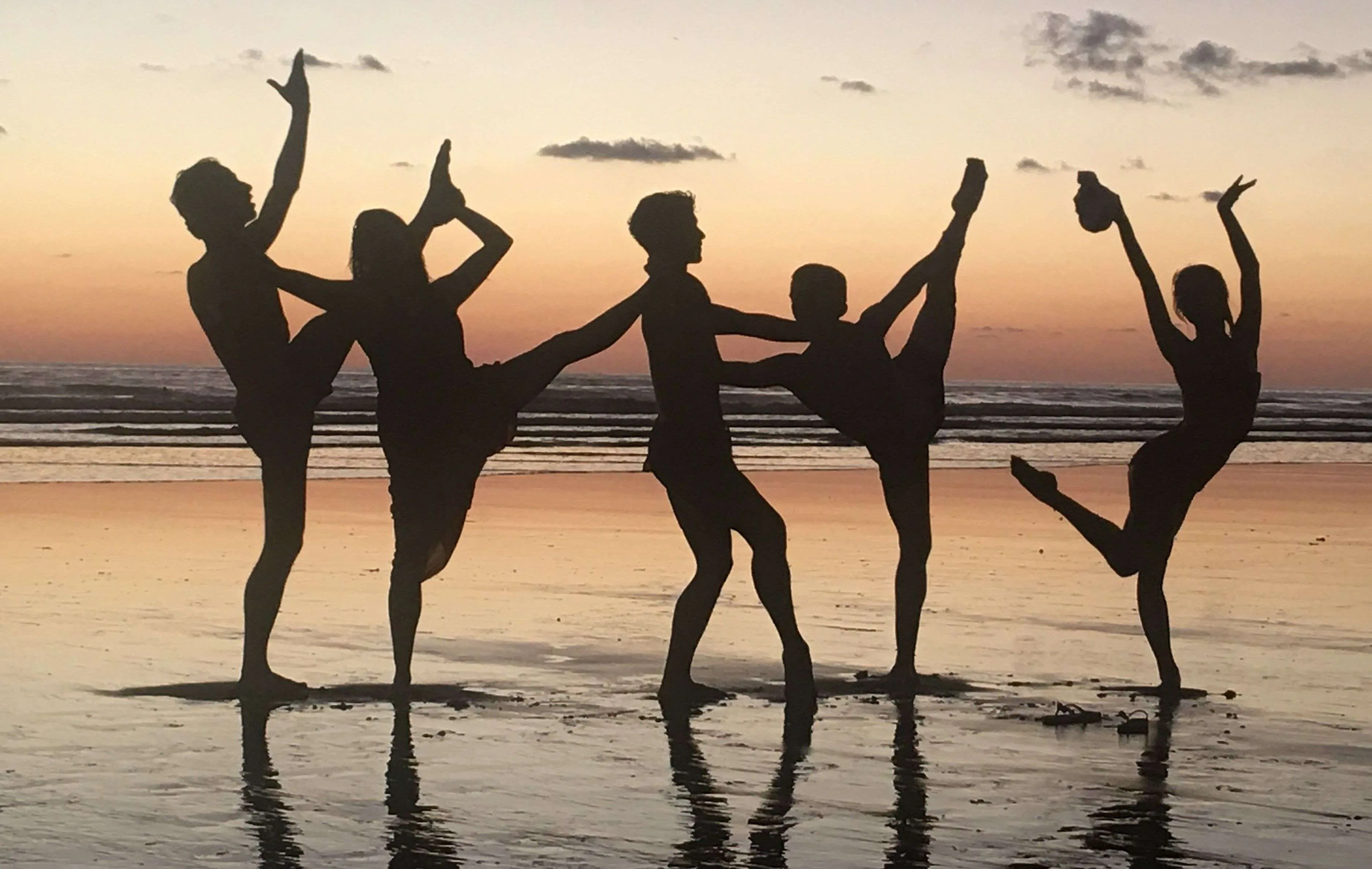 La Escuela Happy Feet de Ballet y Artes Escénicas presenta "International Zona Sur Dance Intensive #2"
