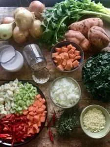 res Brujas, three witches real food for real people