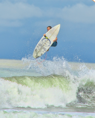 #surf #dominical #ballenatales #surfer #gerace #waves #chema