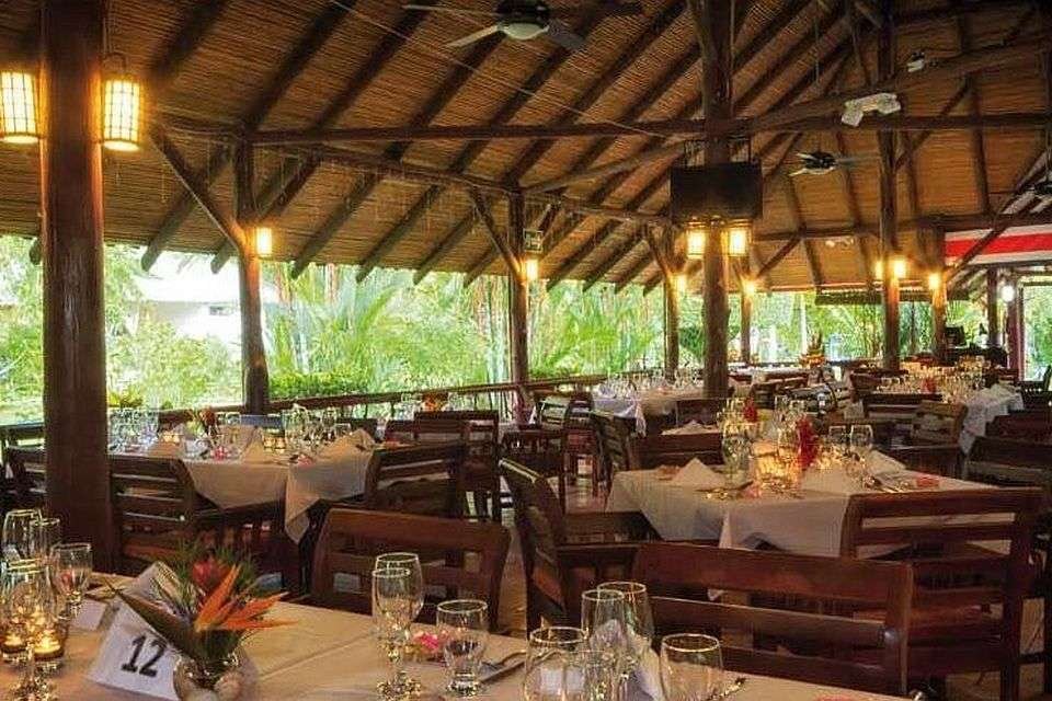 Dominical Restaurants, Su vino favorito
