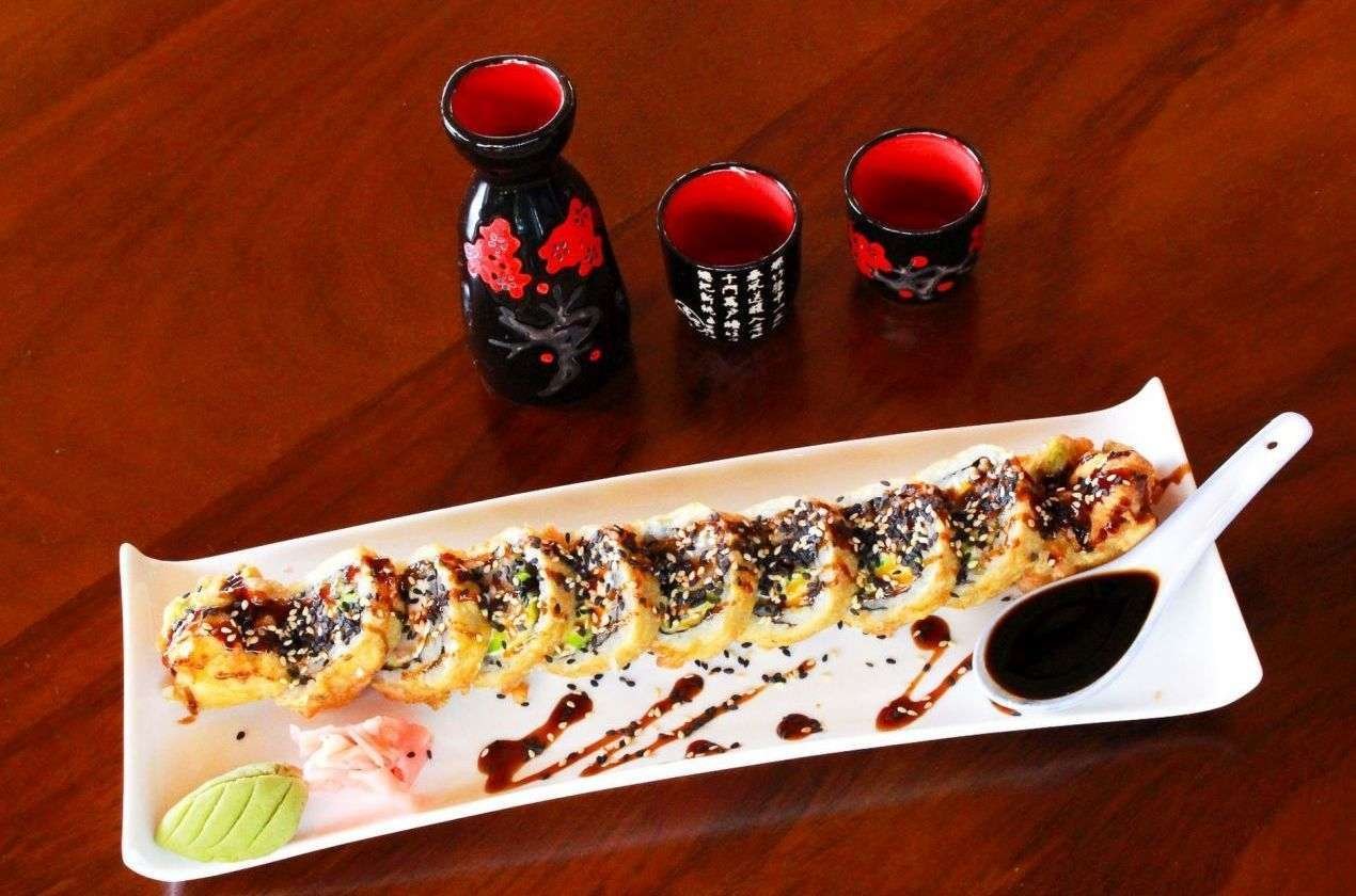 Fusion specialties and Sushi, Ojochal Restaurants