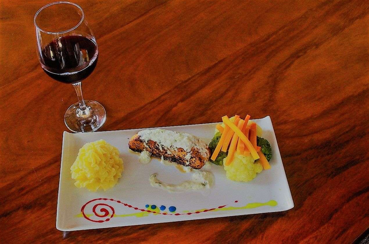 Fusion Restaurant and Bar, ojochal, sushi, seafood, japanese food, asian food,