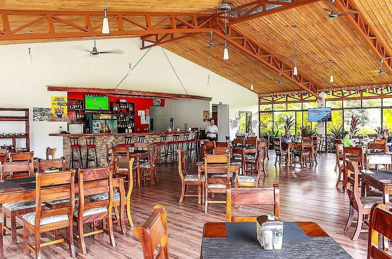 Fusion Restaurant and Bar, ojochal, sushi, seafood, japanese food, asian food,