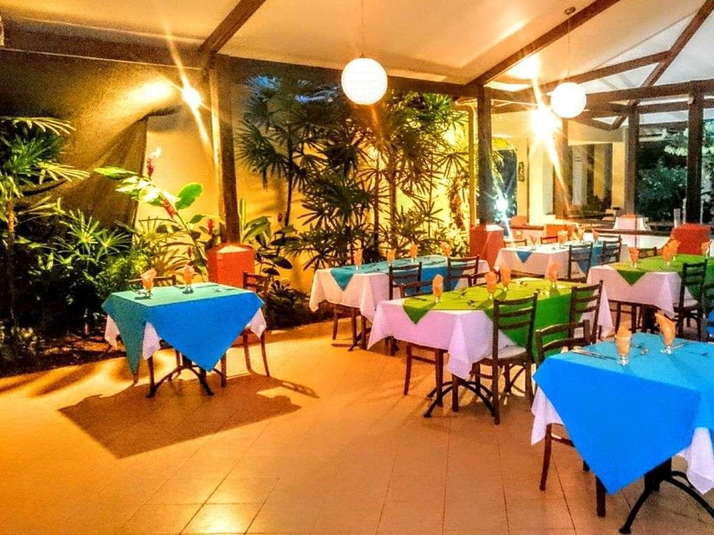 Mi Amore Restaurant, Vista ballena Hotel,