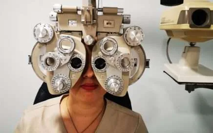 óptica del sol, servicios de oftalmología y optometría