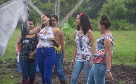 Chicas y Caballos: Verbindung ist alles!