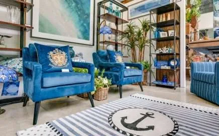 Recherché fine home furnishings