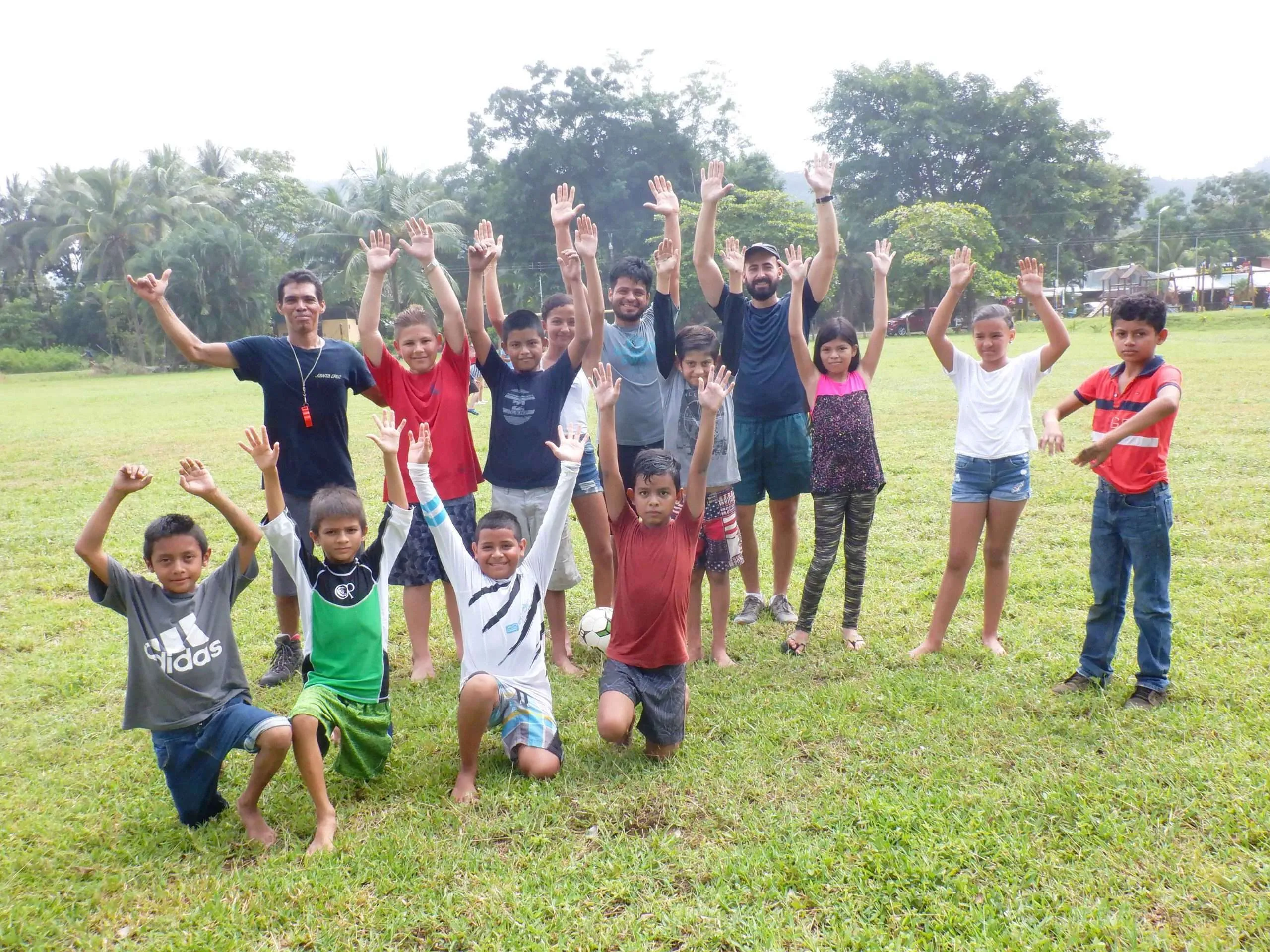 Kinder der Costa Ballena - Fussball