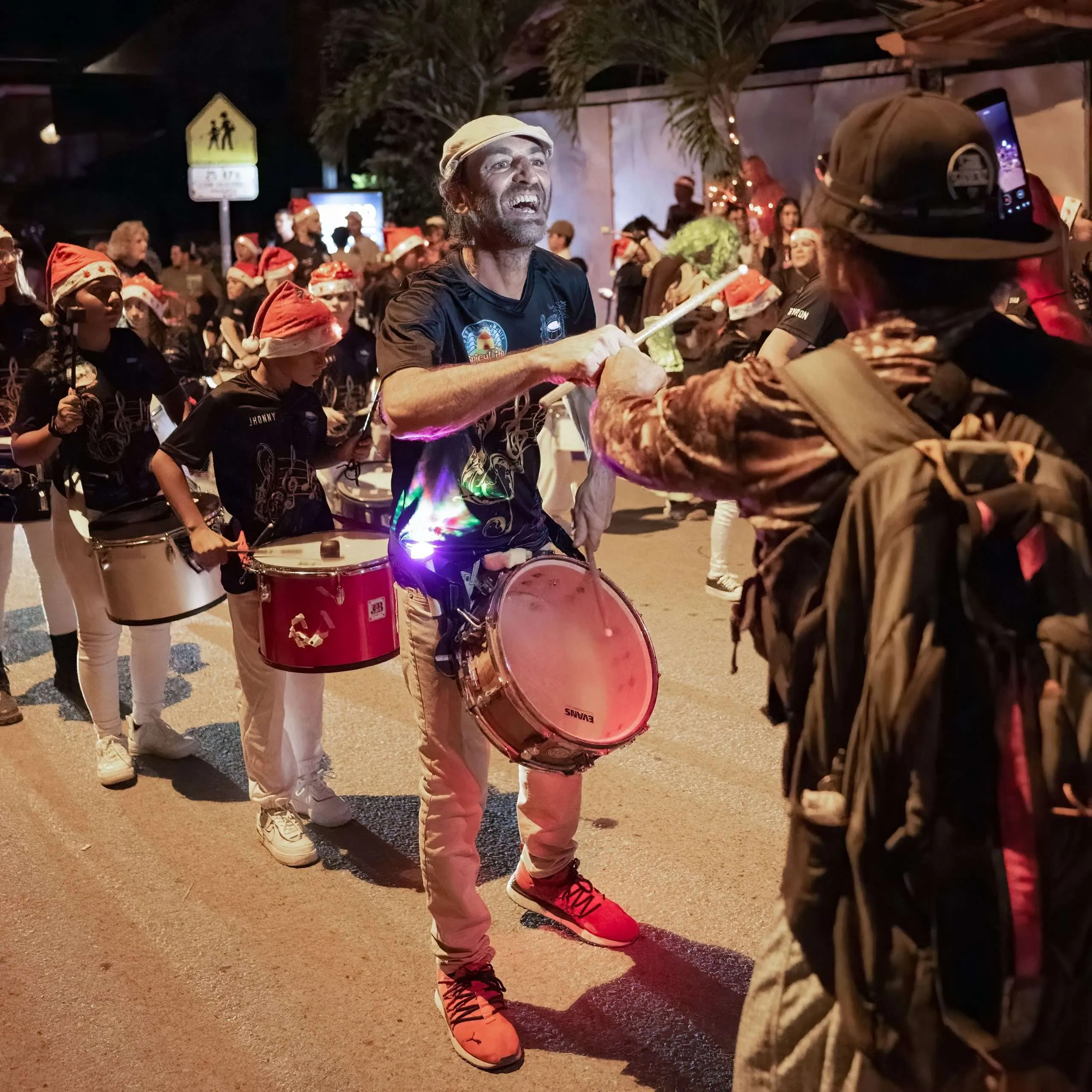 Dominical Festival de la Luz – Tambores Dominical Festival de la Luz - Tambores