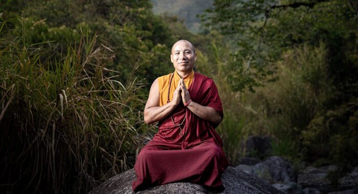 Drupon Lama Dorje, a Buddhist Lama A LAMA’S JOURNEY IN LATIN AMERICA