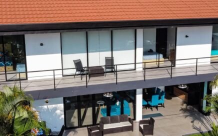 Home maintenance - mantenimiento del hogar Green andd Clean