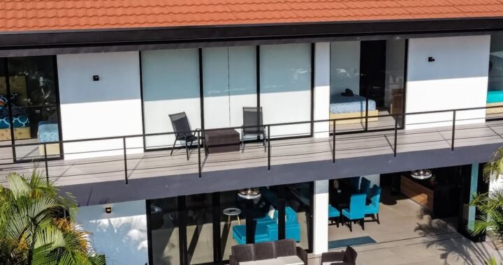 Home maintenance - mantenimiento del hogar Green andd Clean